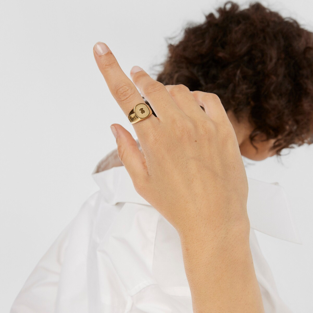Золотое кольцо Oursin Signet фото 8