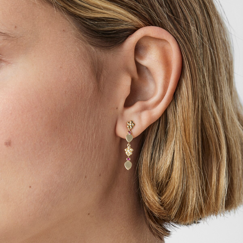 Серьги Fragile Nature из золота с бриллиантами и рубинами фото 6