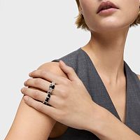 Кольцо из серебра с ониксом