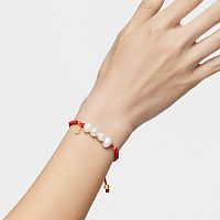 Браслет с жемчугом на шнурке