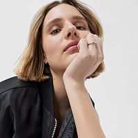 Кольцо из белого золота с бриллиантом