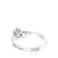 Кольцо из белого золота с бриллиантом