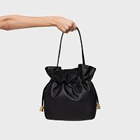 Сумка-бочонок из натуральной кожи