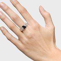 Кольцо из серебра с ониксом